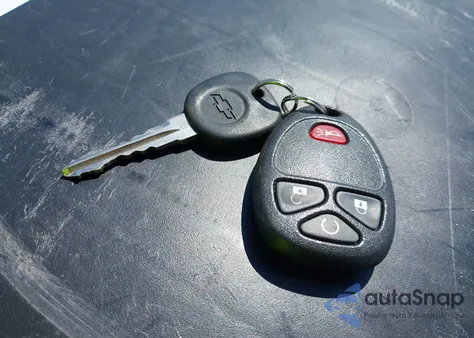 2008 Chevrolet Hhr Lt z USA, uszkodzony, nr VIN 3GNDA53PX8S610164